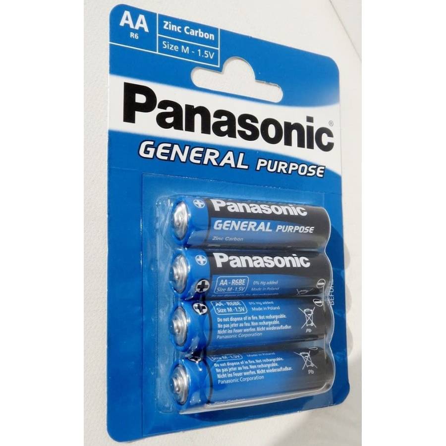 4 piles rechargeables de la marque Panasonic.