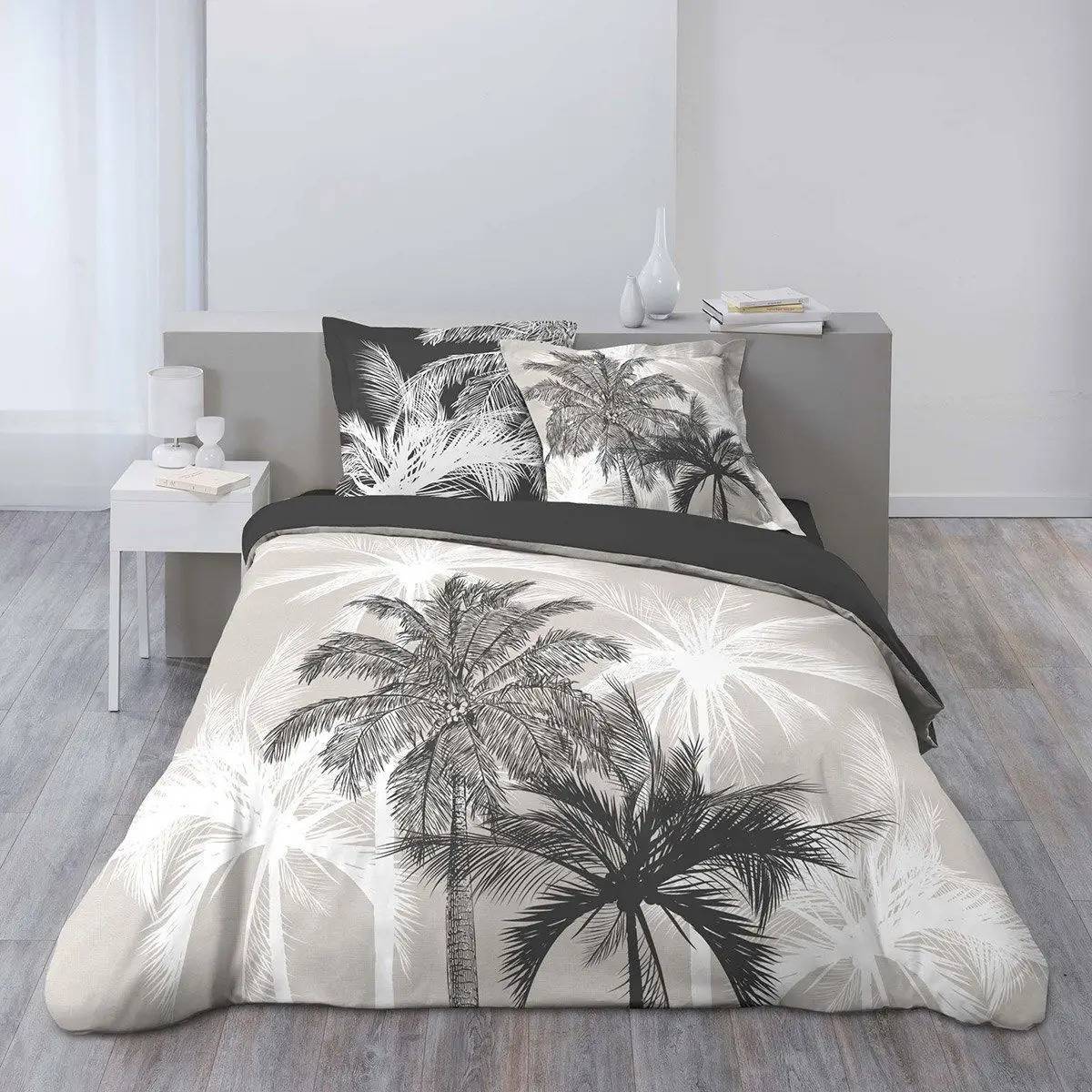 Housse de couette Palmiers Malibu flanelle 260 x 240 cm gris et noir